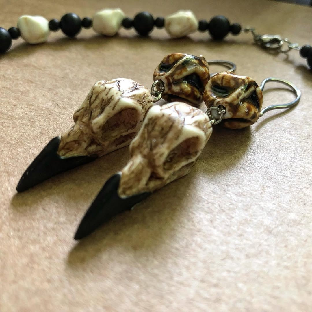 Raven Spirit - Necklace & Earrings Set