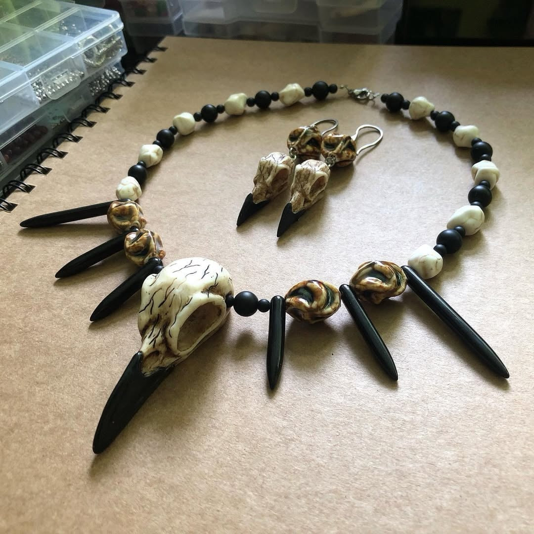 Raven Spirit - Necklace & Earrings Set