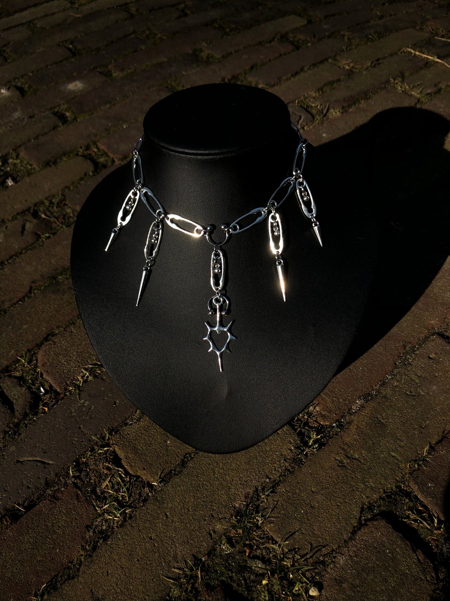 Spiky Hearts - Necklace & Earrings Set